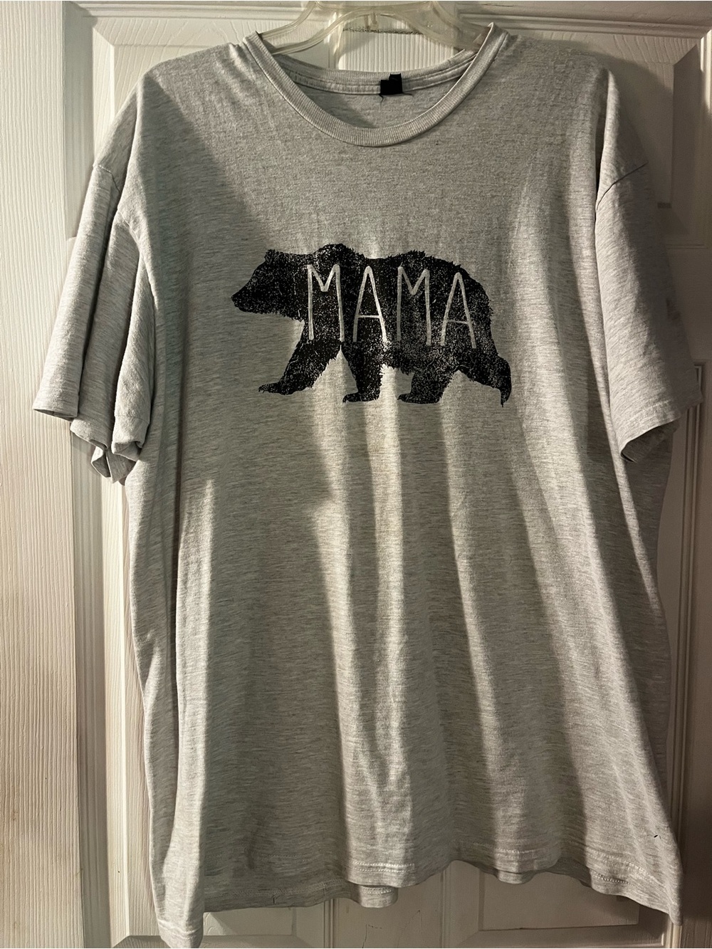 Source Unknown Gray 'MAMA' Bear Graphic Short Sleeve Tee